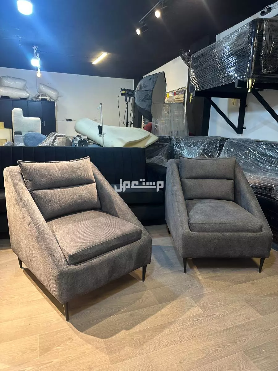 تبدأ اسعار طقم كنب جديد للبيع في عمان من 250 دينار اردني مع توفر خدمة التوصيل الى منزلك للبيع كنب جديد في عمان