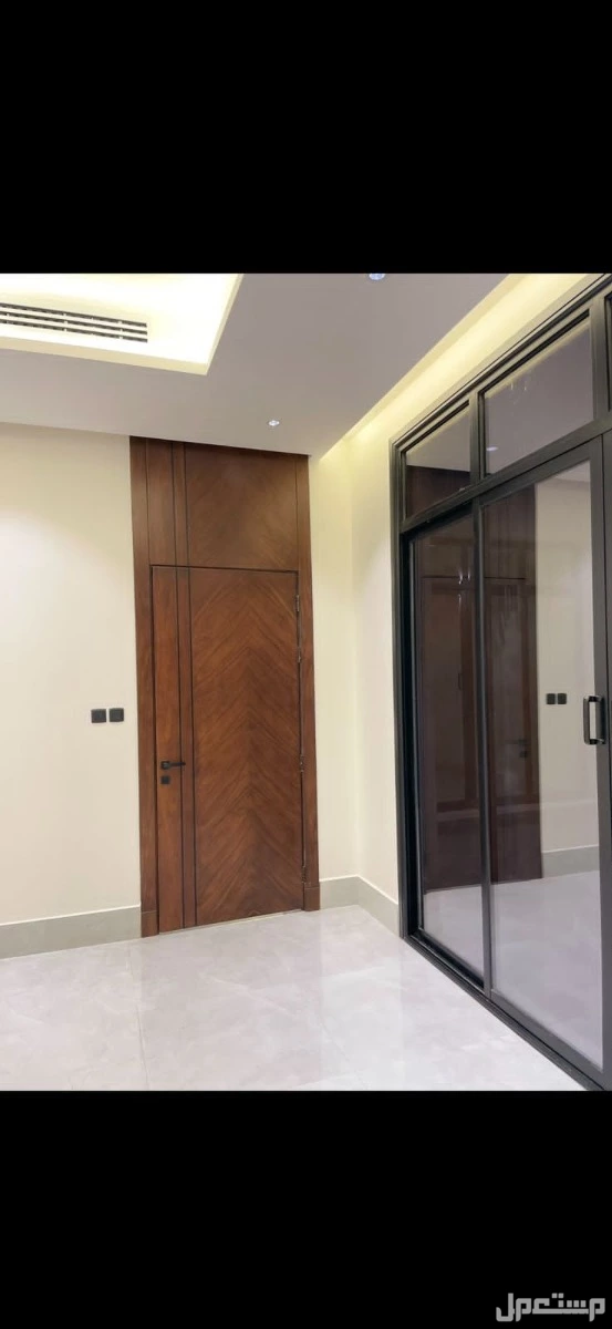 نجار ابواب وديكورات خشبيه بجودة عاليه واسعار مناسبه