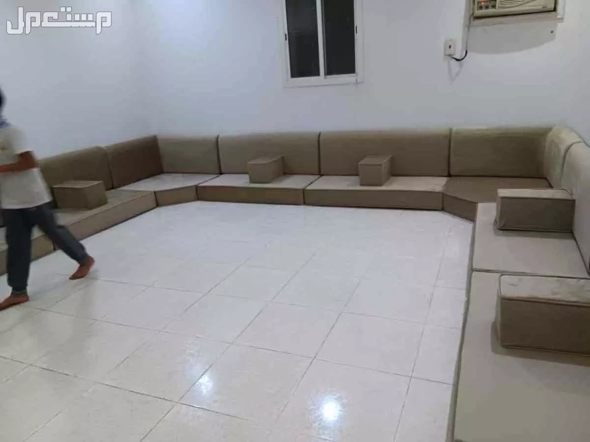 مجلس تفصيل و المساند ارضيه و ديوتنيات