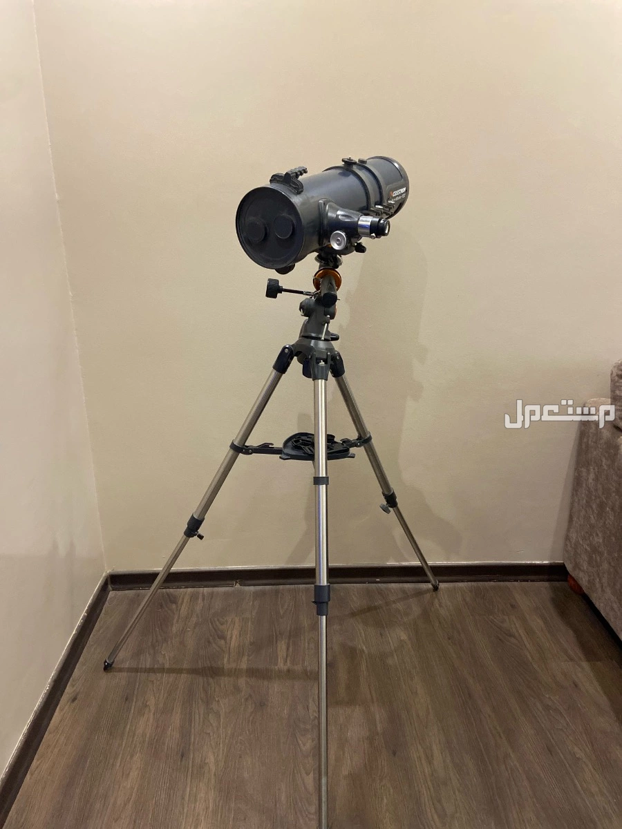 تيليسكوب مستخدم في جده 700 ريال