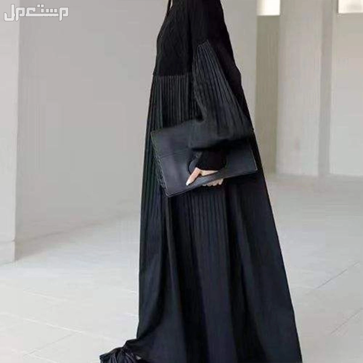 فستان أسود أنيق  في السعودية بسعر 187 ريال سعودي