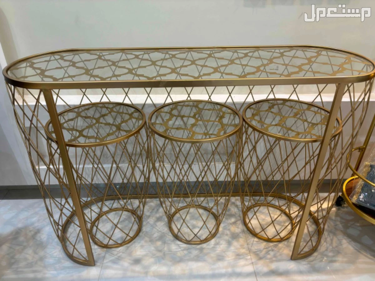 للبيع طاولات خدمه  مع مدخل الرياض - (400) في الرياض بسعر 400 ريال سعودي