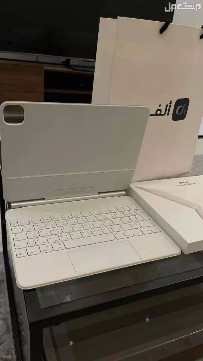 كيبورد ابل مجك 11 بوصه في الدمام ب 750 ريال