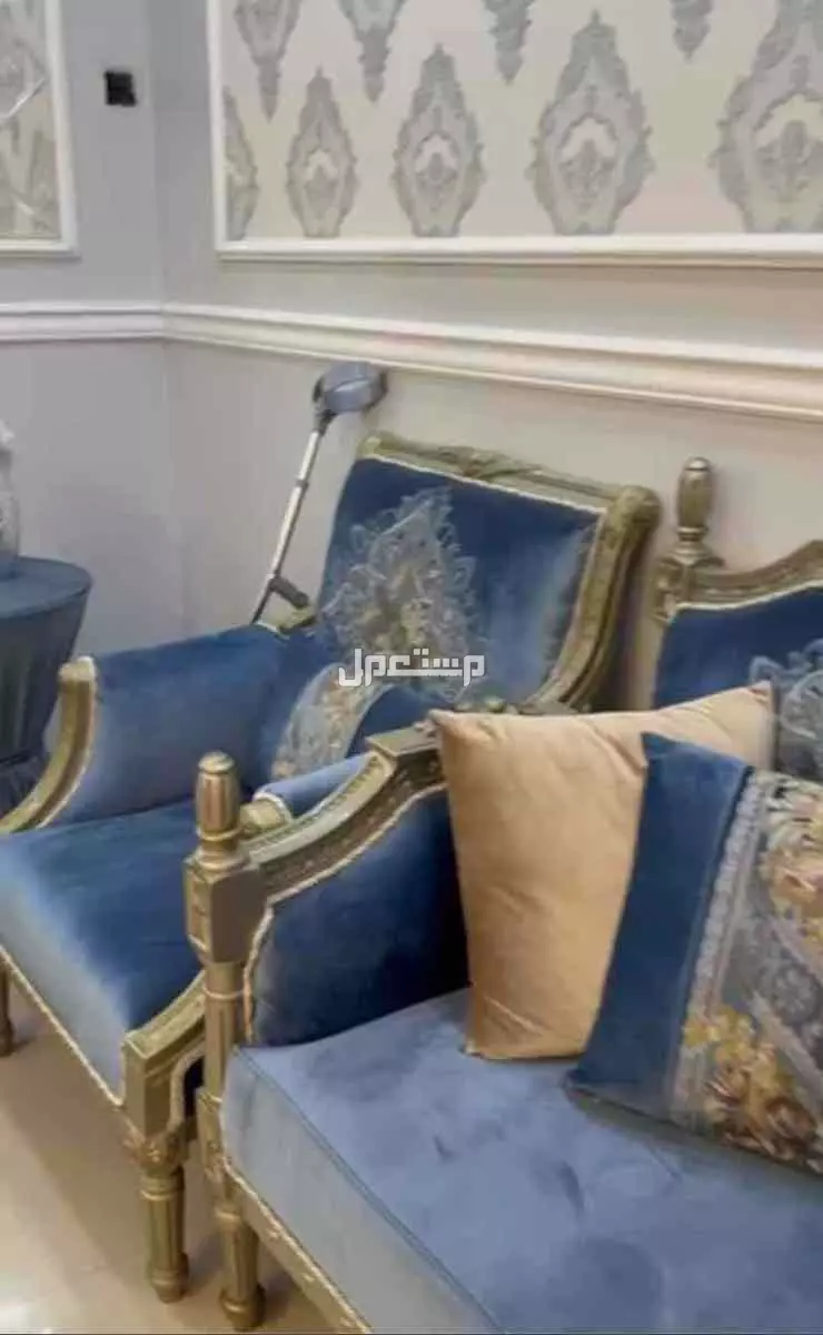 كنب  في الجبيل بسعر 2500 ريال سعودي قابل للتفاوض