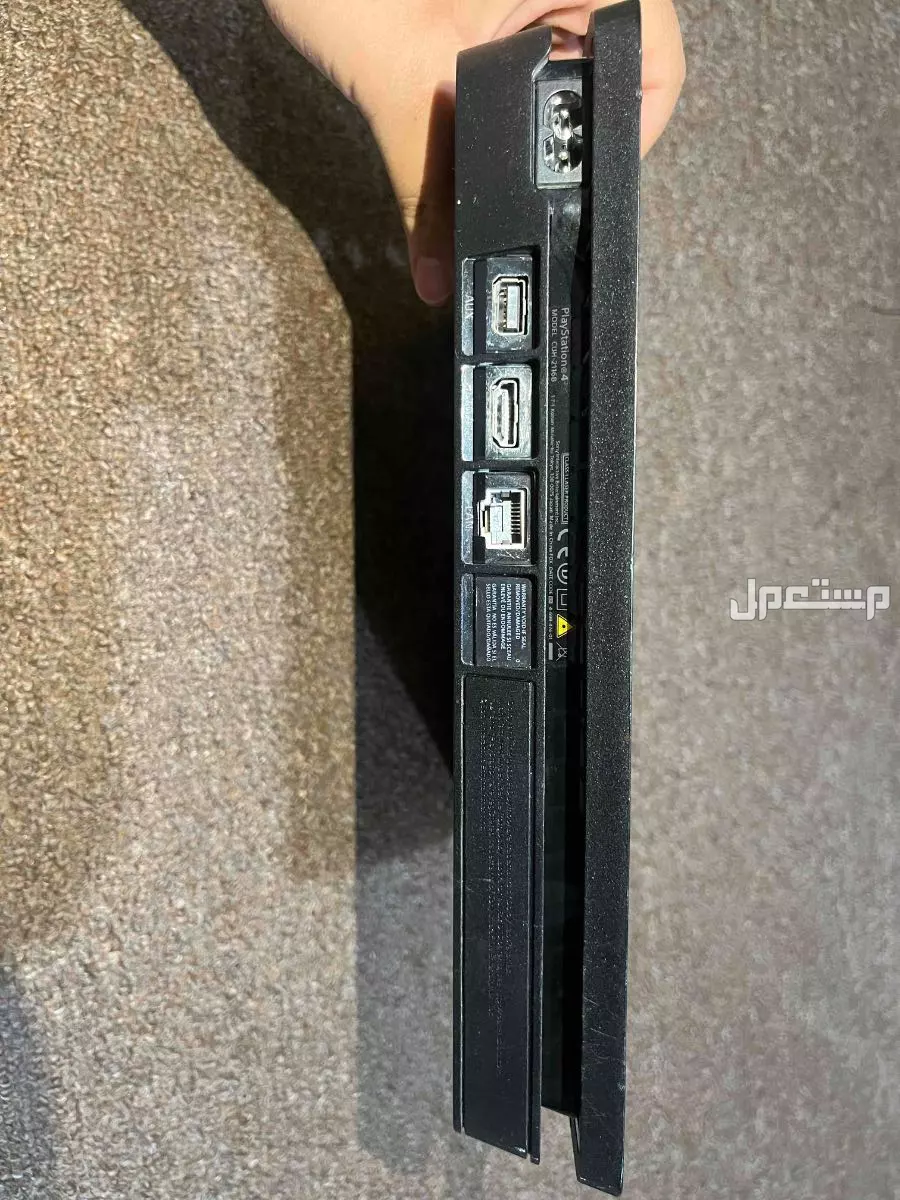 PS4 في حائل بسعر 700 ريال سعودي