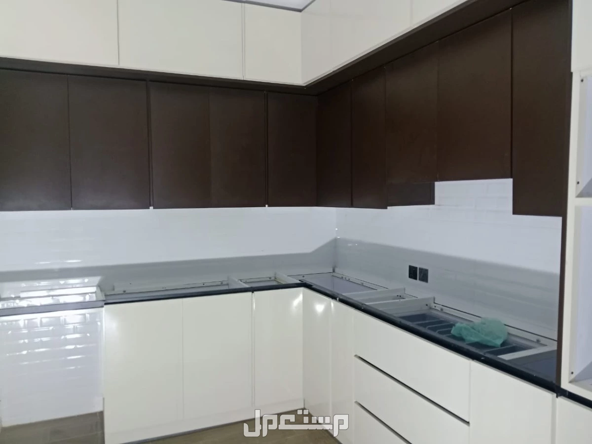 مطابخ وابواب وشبابيك المنيوم  في صبياء بسعر 750 ريال سعودي