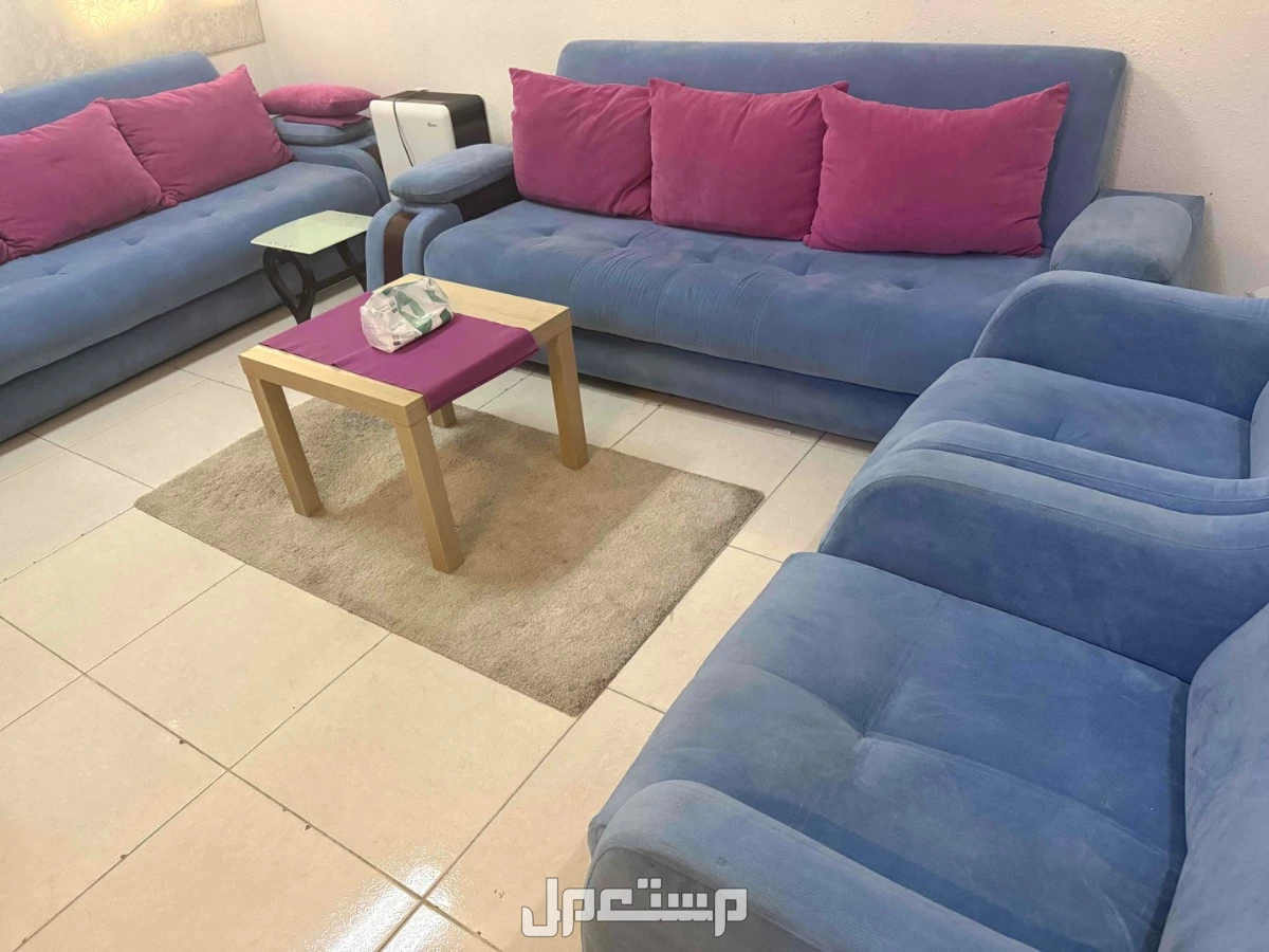 كنب نظيف جداً في الدمام بسعر 600 ريال سعودي