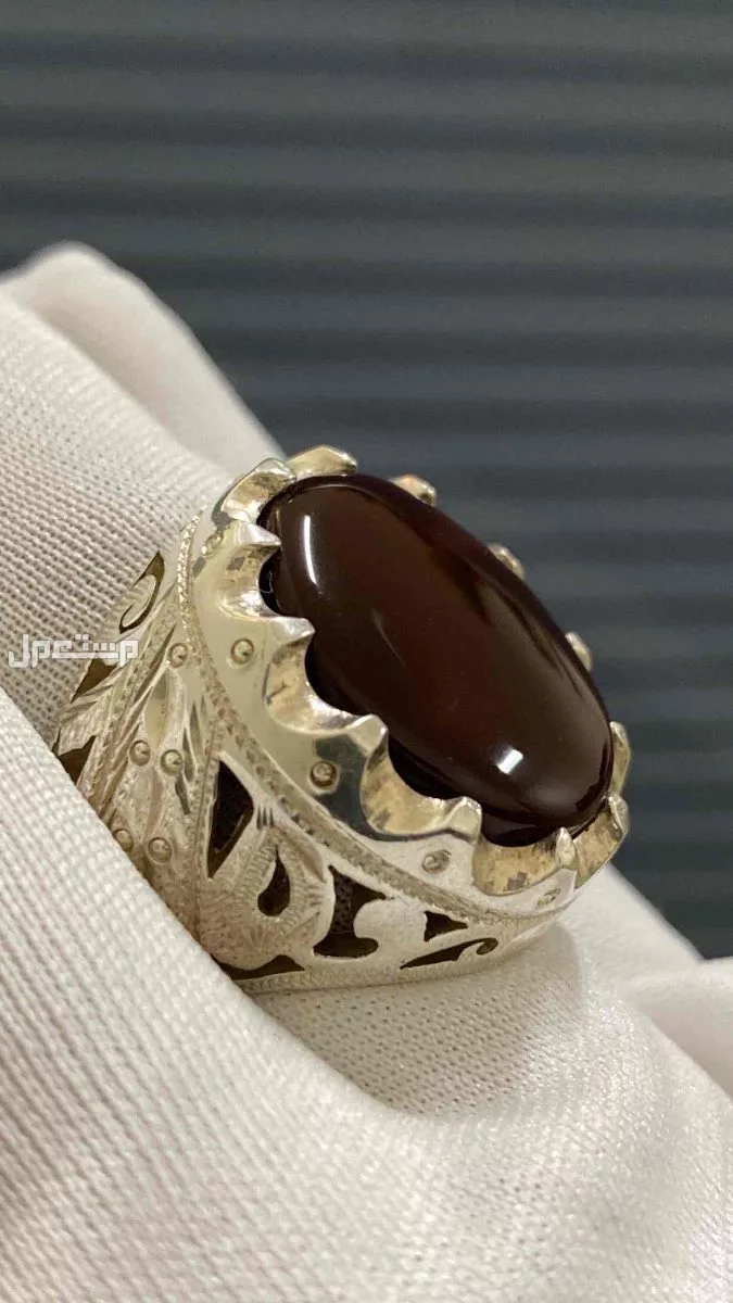خاتم عقيق يماني كرزي ملكي لايختلف عليه اثنان