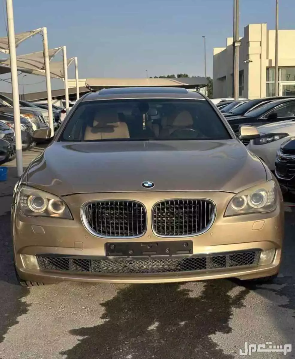 بي ام دبليو الفئة السابعة 2012 في الشارقة بسعر 23 ألف درهم إماراتي