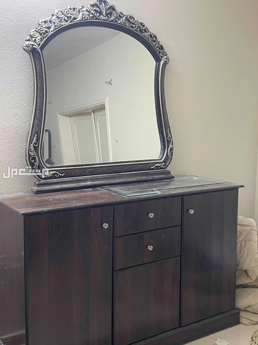 طاوله 12 كرسي مع سفره ومريا في الرياض