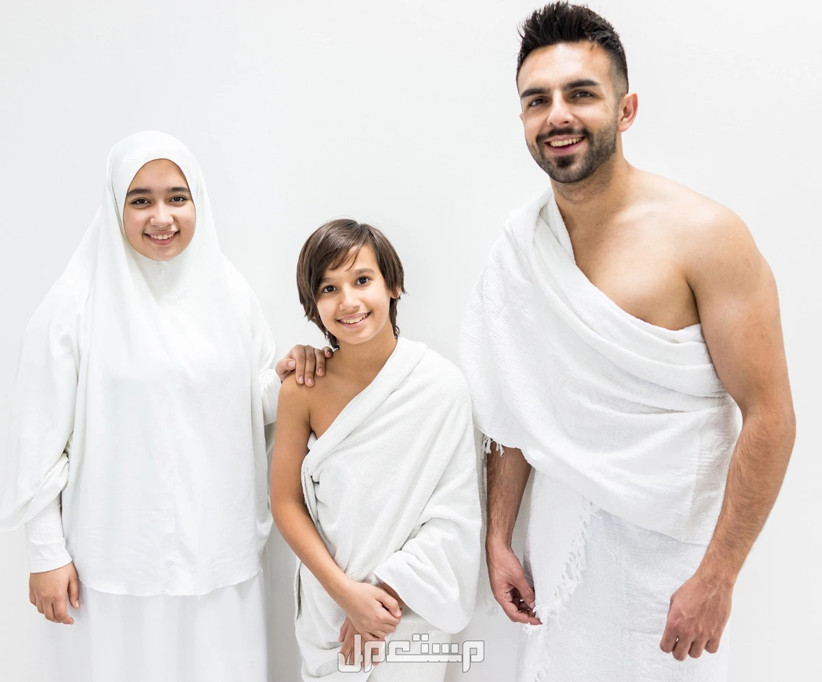 ملابس الإحرام الممنوعة في الحج للنساء والرجال: دليل شامل 2025 صور ملابس الإحرام للمرأة والرجل في الحج