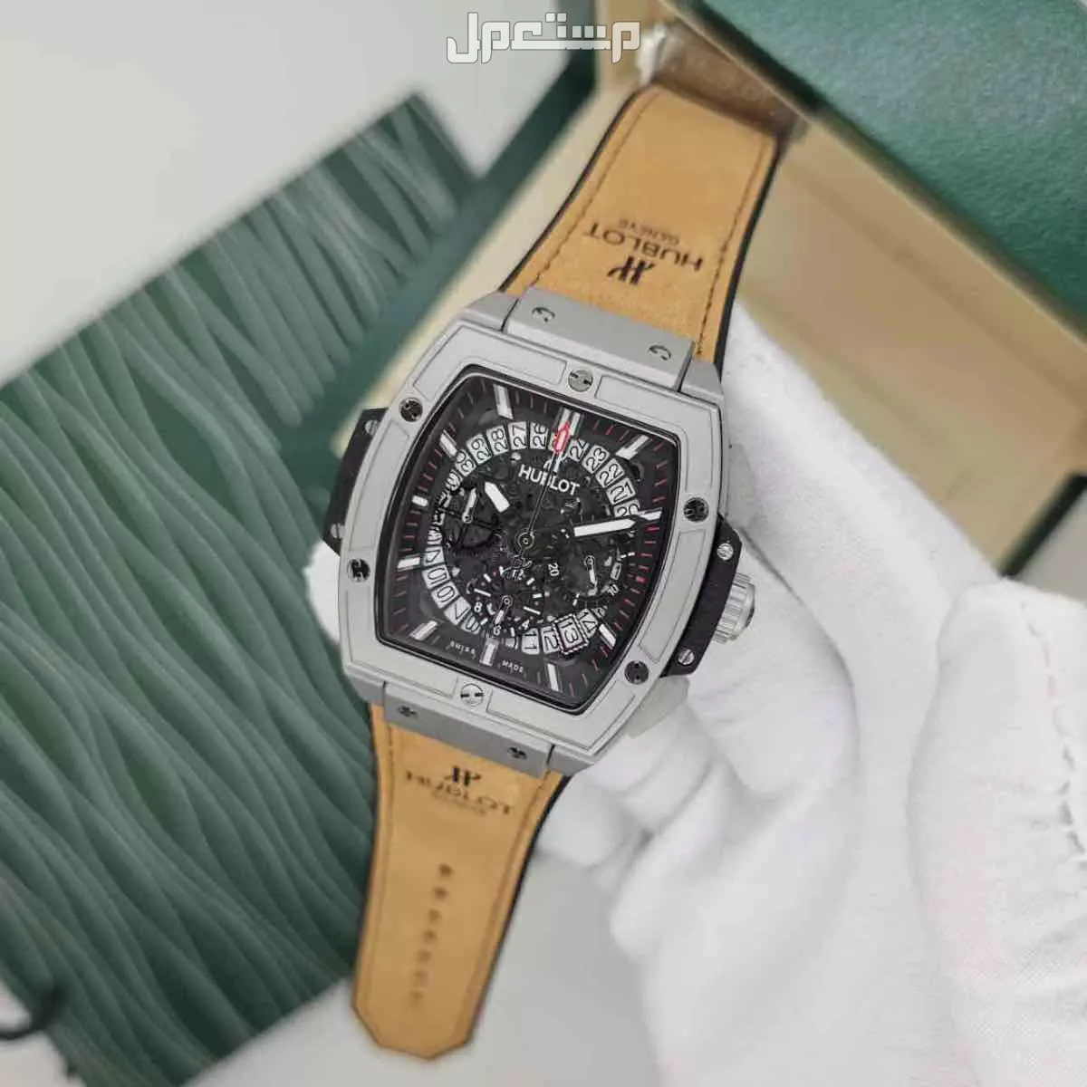 ساعات ماركة هوبلت هاي كوبي مع الملحقات
