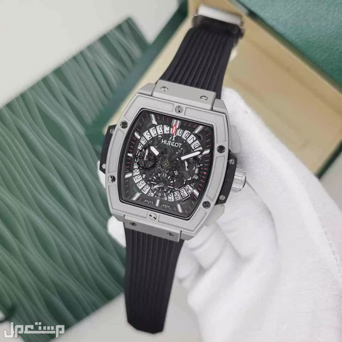 ساعات ماركة هوبلت هاي كوبي مع الملحقات