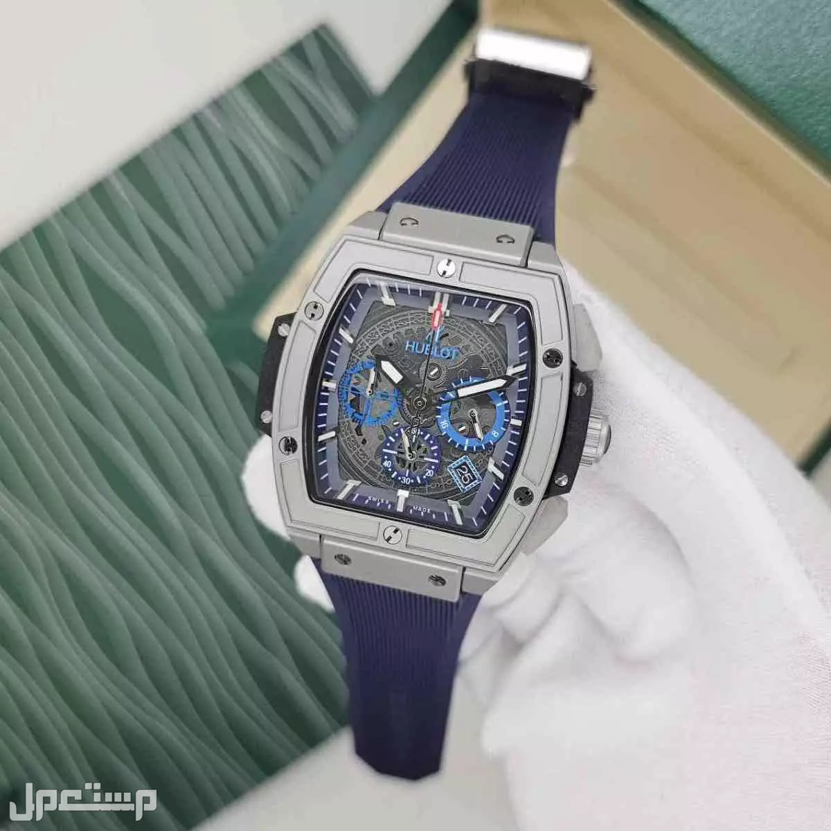 ساعات ماركة هوبلت هاي كوبي مع الملحقات