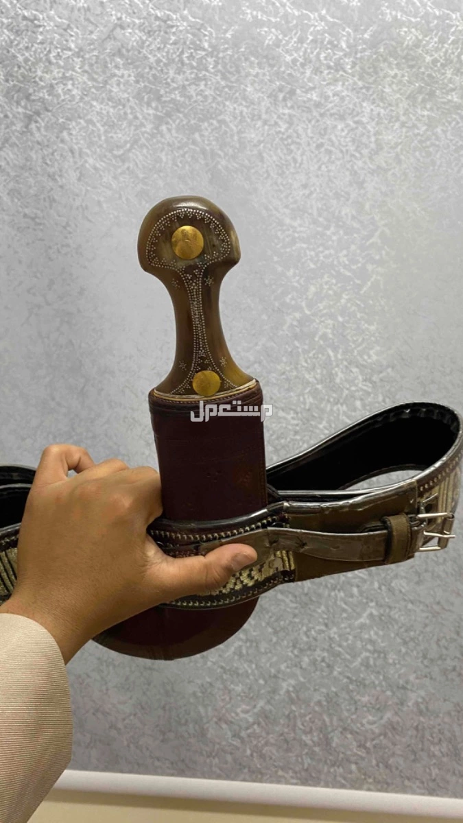 جمبيه قرن جنيهاتها ذهب والخطمه فضه  السله مسمار للبيع