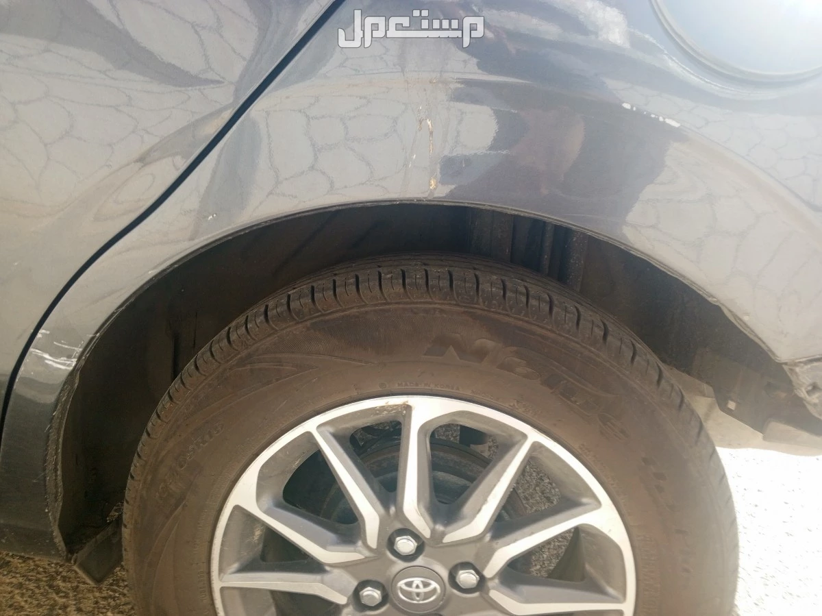 للبيع جنوط بكفرات تويوتا يارس 100