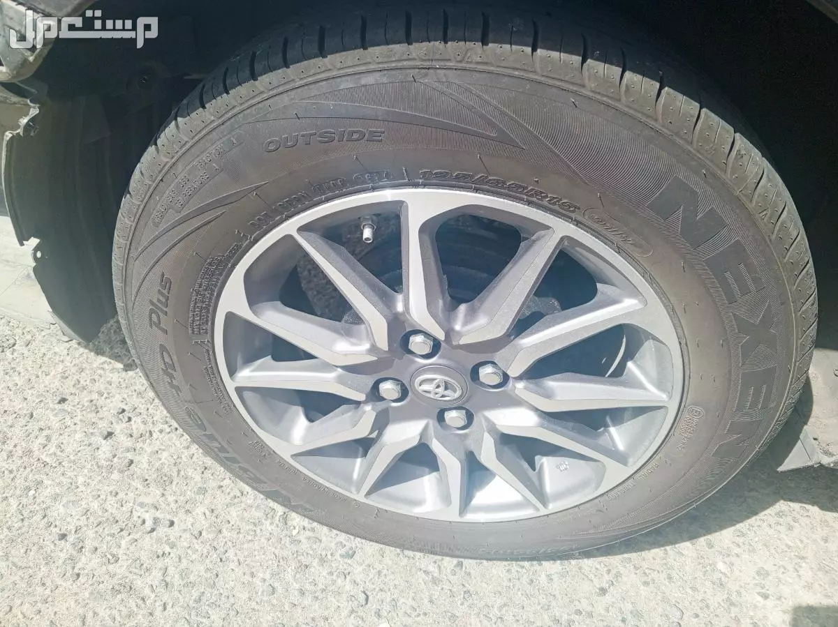للبيع جنوط بكفرات تويوتا يارس 100