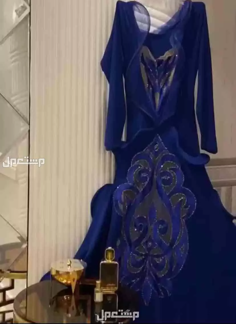 فستان في الطائف بسعر 2900 ريال سعودي