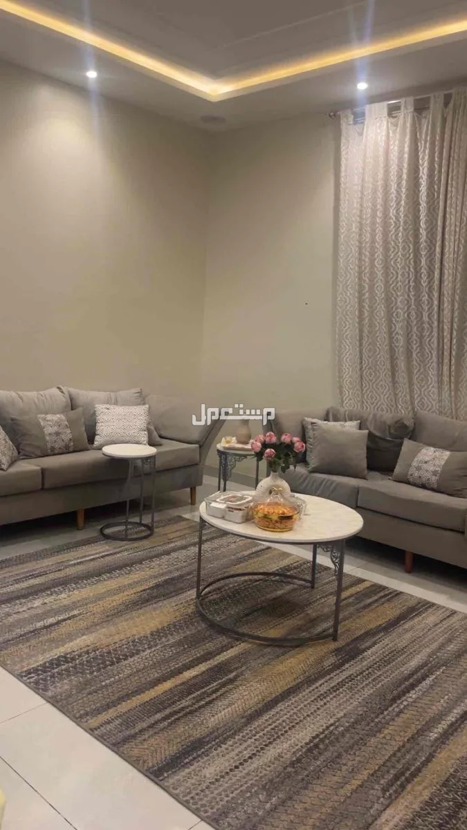 كنب جديد للبيع ب  في الرياض بسعر 500 ريال سعودي