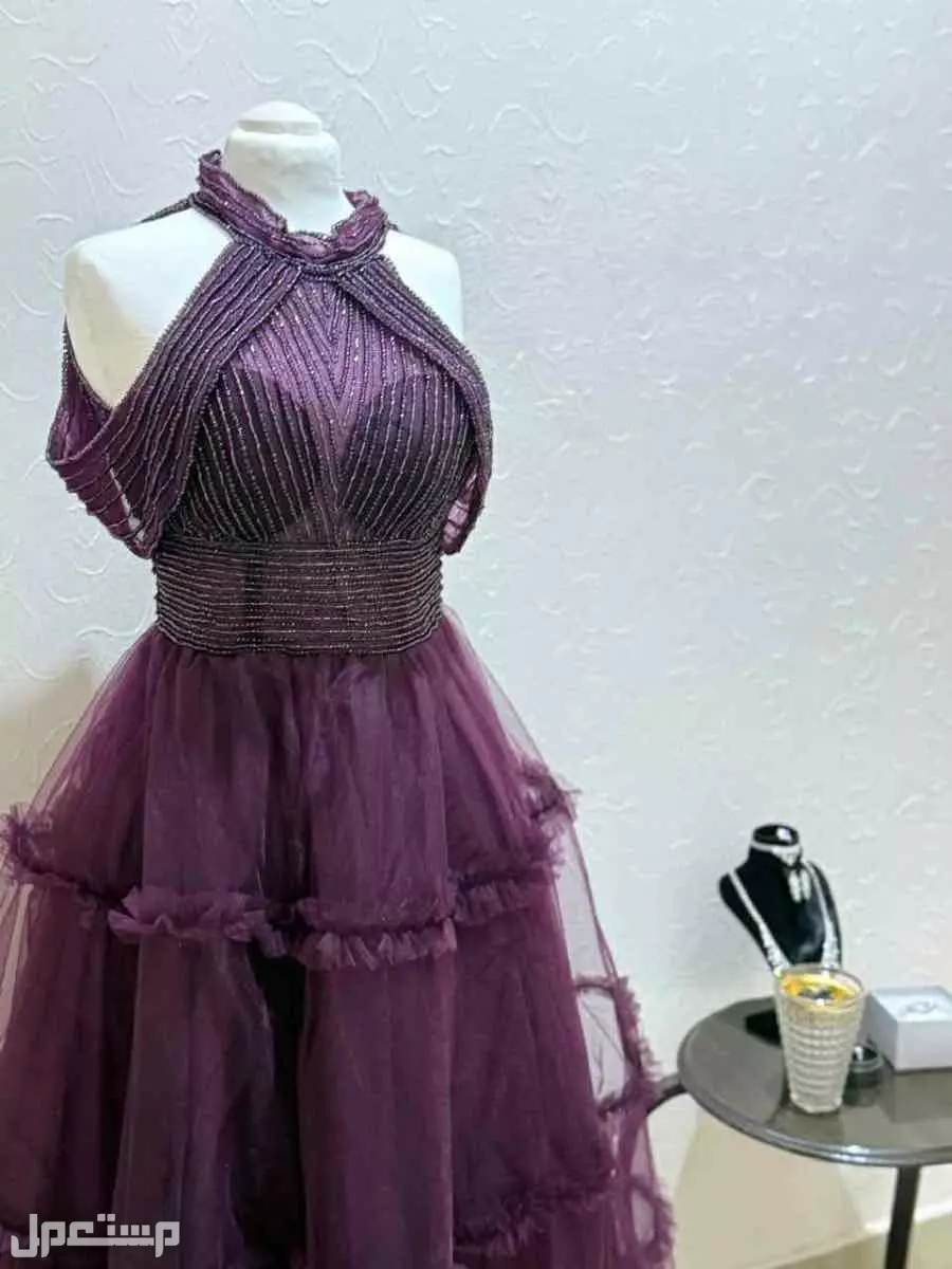 فستان عرس في الرياض مقاس s سعر 550