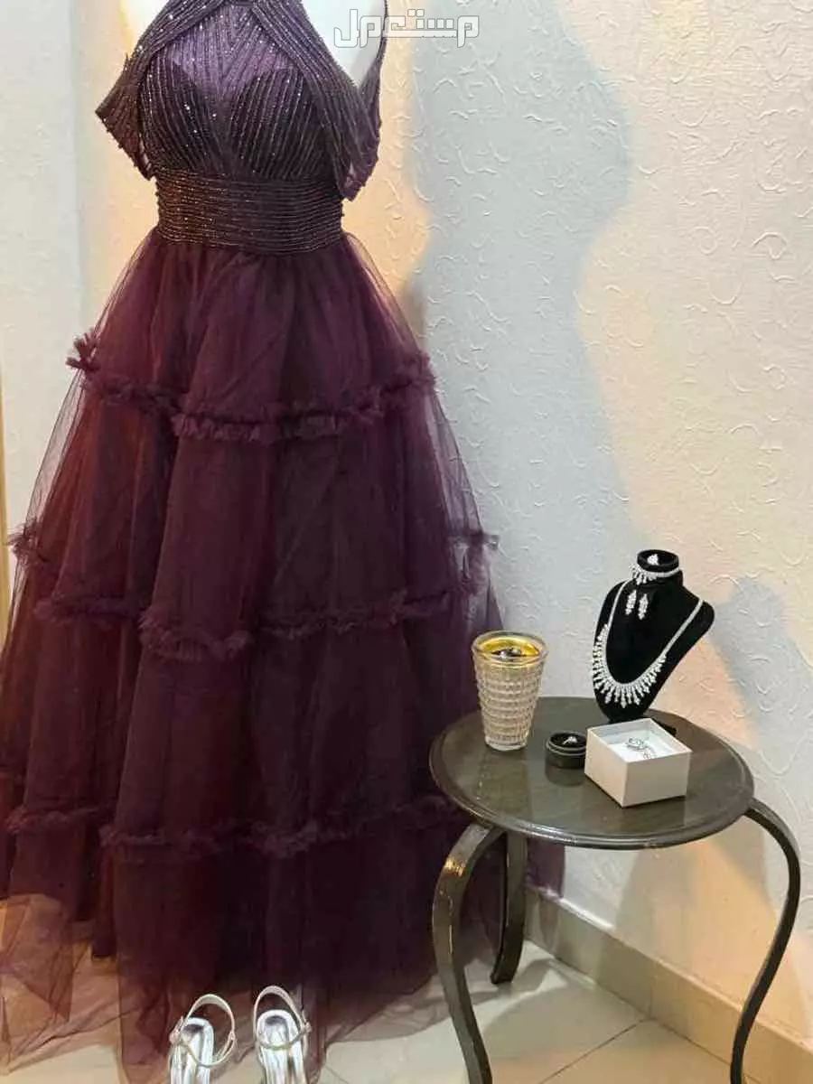 فستان عرس في الرياض مقاس s سعر 550
