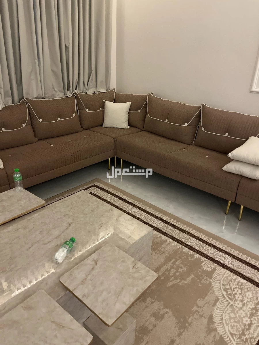 للبيع كنب مجلس 5*6 نظيف  في الرياض بسعر 3000 ريال سعودي