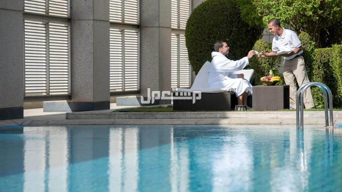 أفضل مسابح الرياض لصيف 2025 للنساء والرجال (صور) مسابح الرياض الفورسيزونز