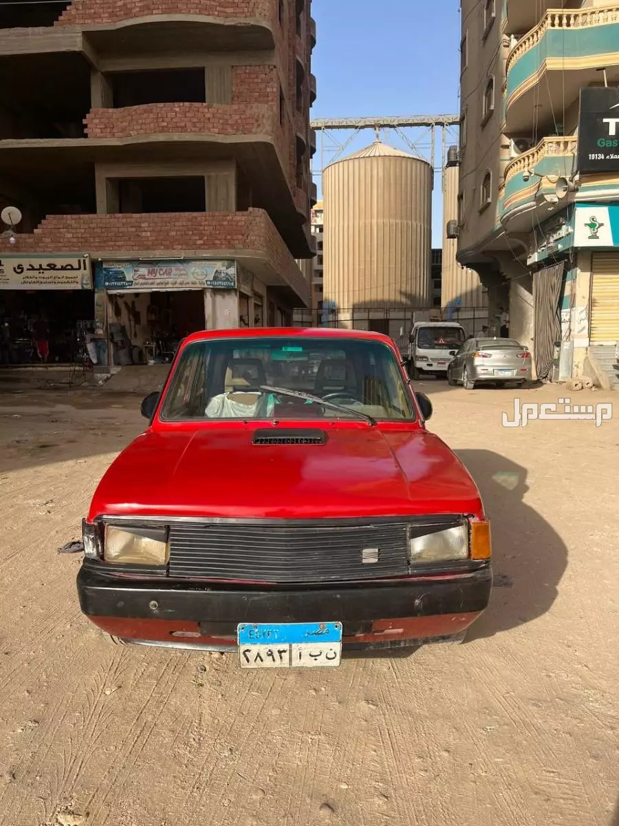 فيات 127 1986 في المنيا بسعر 65 ألف جنيه مصري