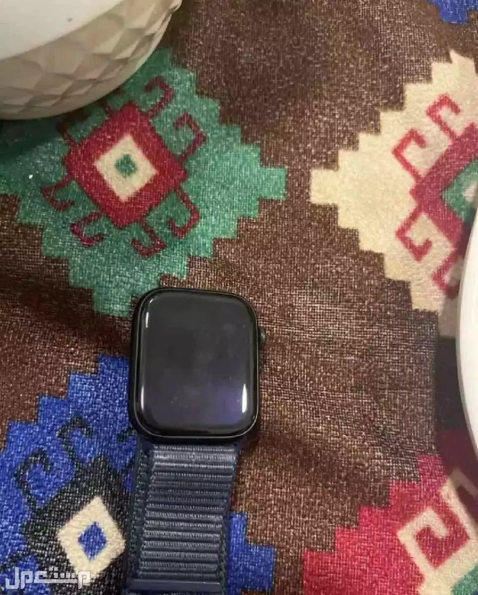 للبيع ساعه ابل في الخبر بسعر 650 ريال سعودي