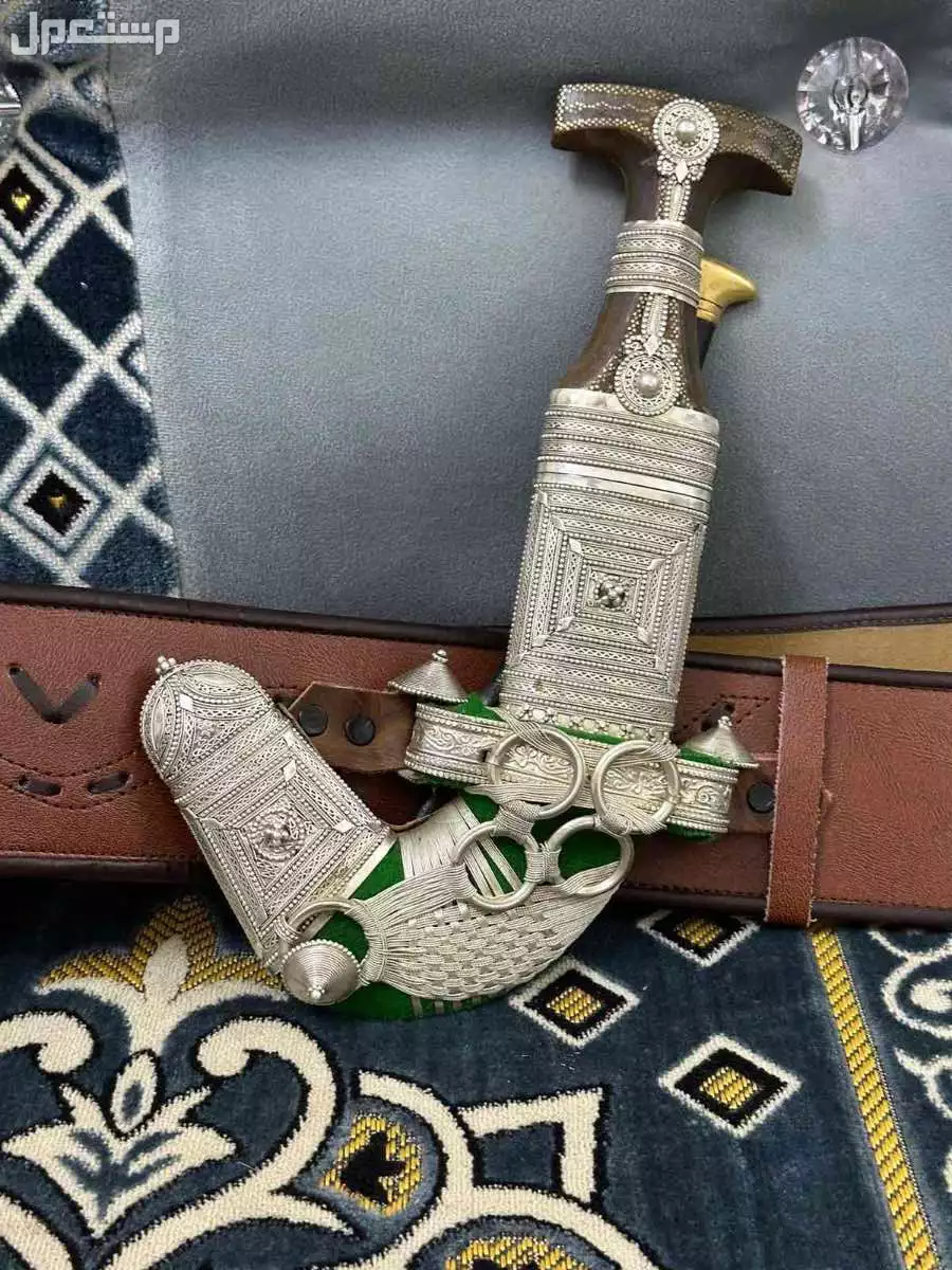 جنبيه صب فضه صافي وقرن على سوم اخر سومه 2700 ونطلب من الله الزود