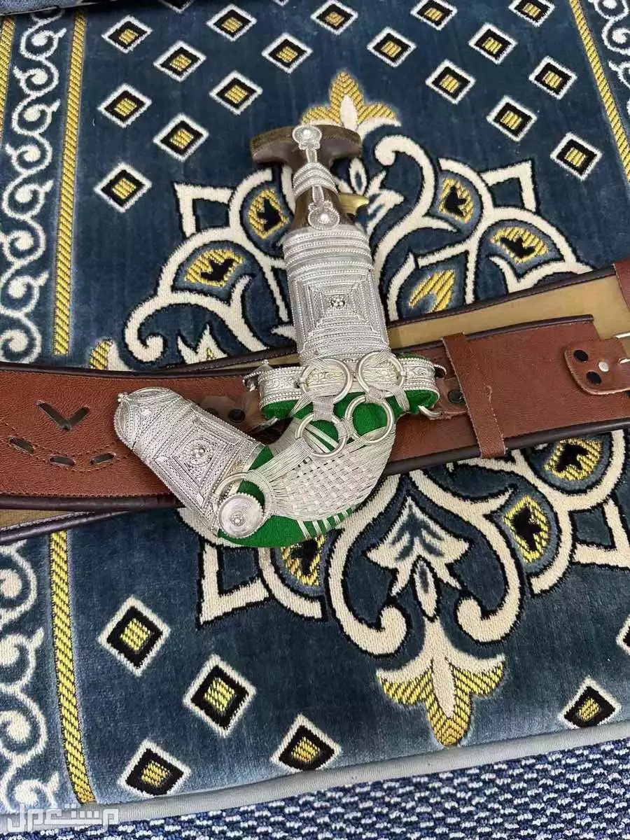 جنبيه صب فضه صافي وقرن على سوم اخر سومه 2700 ونطلب من الله الزود