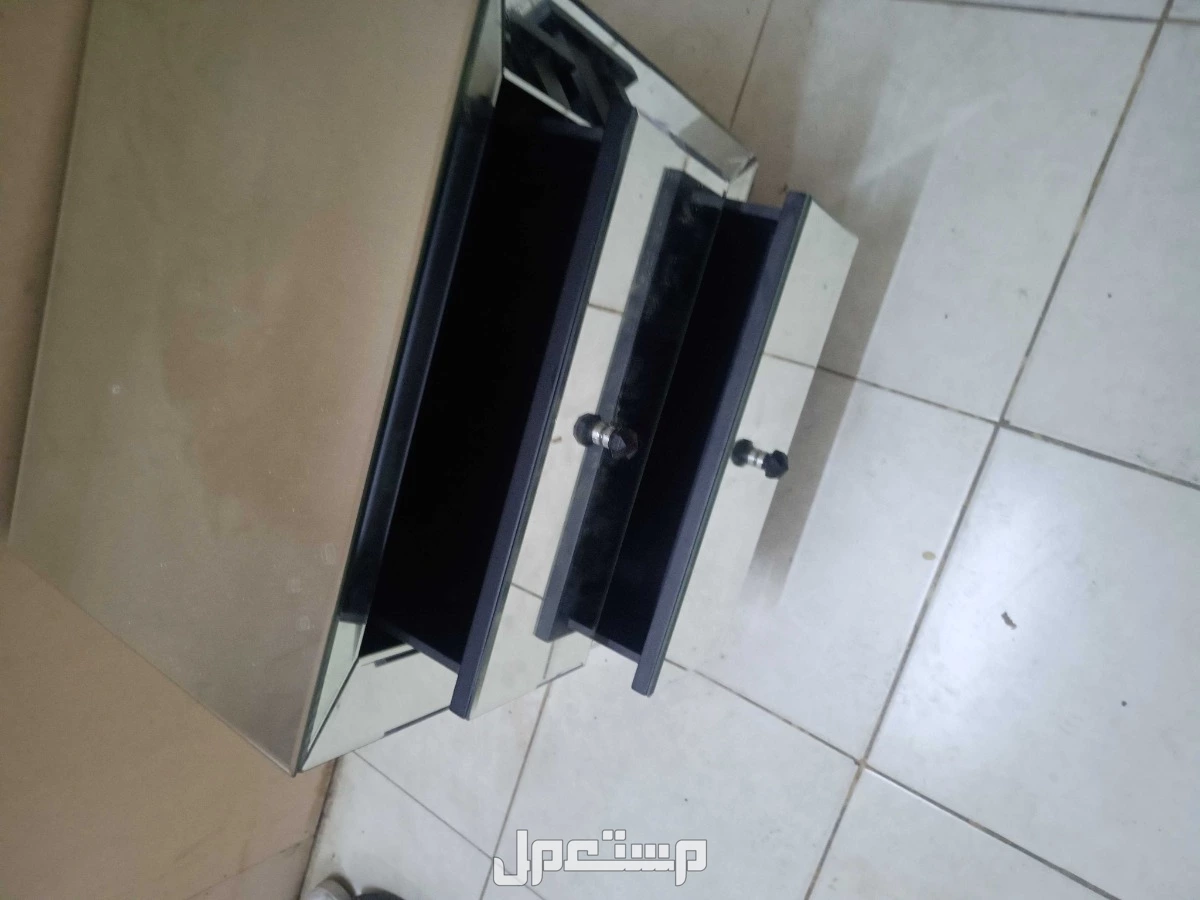 براده سخن وبارد.ماكينة خياطه .. علاقات بناطيل