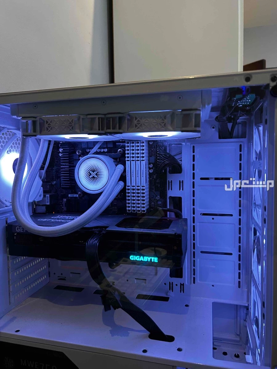 بيسي قيمنق /pc بسعر 4600 قابل للتفاوض لمواصفات البيسي اقرئ النص