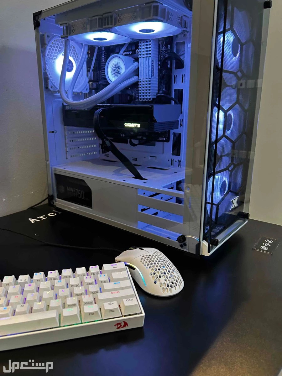 بيسي قيمنق /pc بسعر 4600 قابل للتفاوض لمواصفات البيسي اقرئ النص