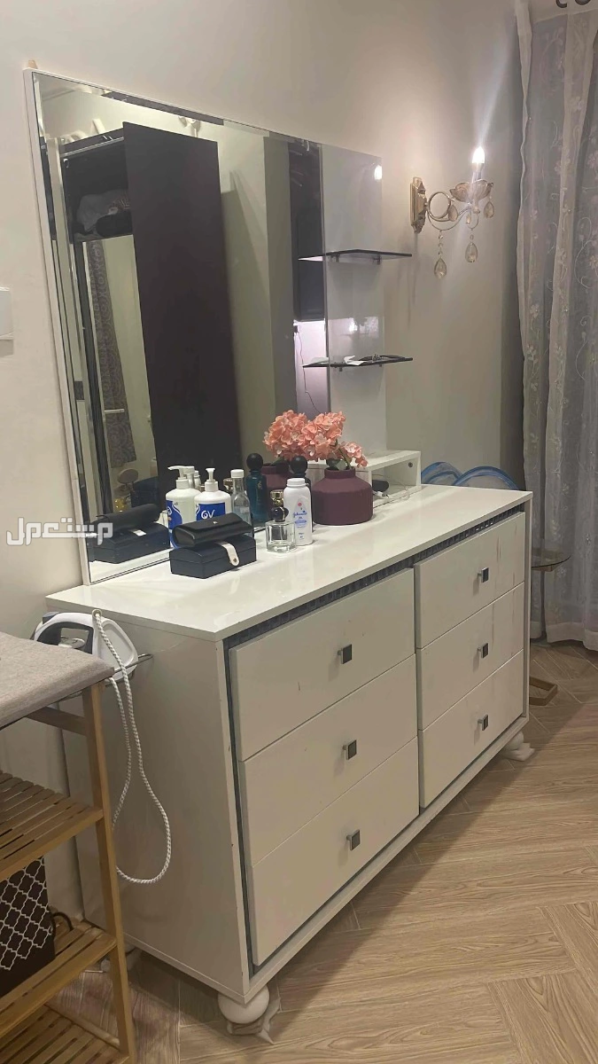 الرياض حي طويق  بسعر 900 ريال سعودي قابل للتفاوض