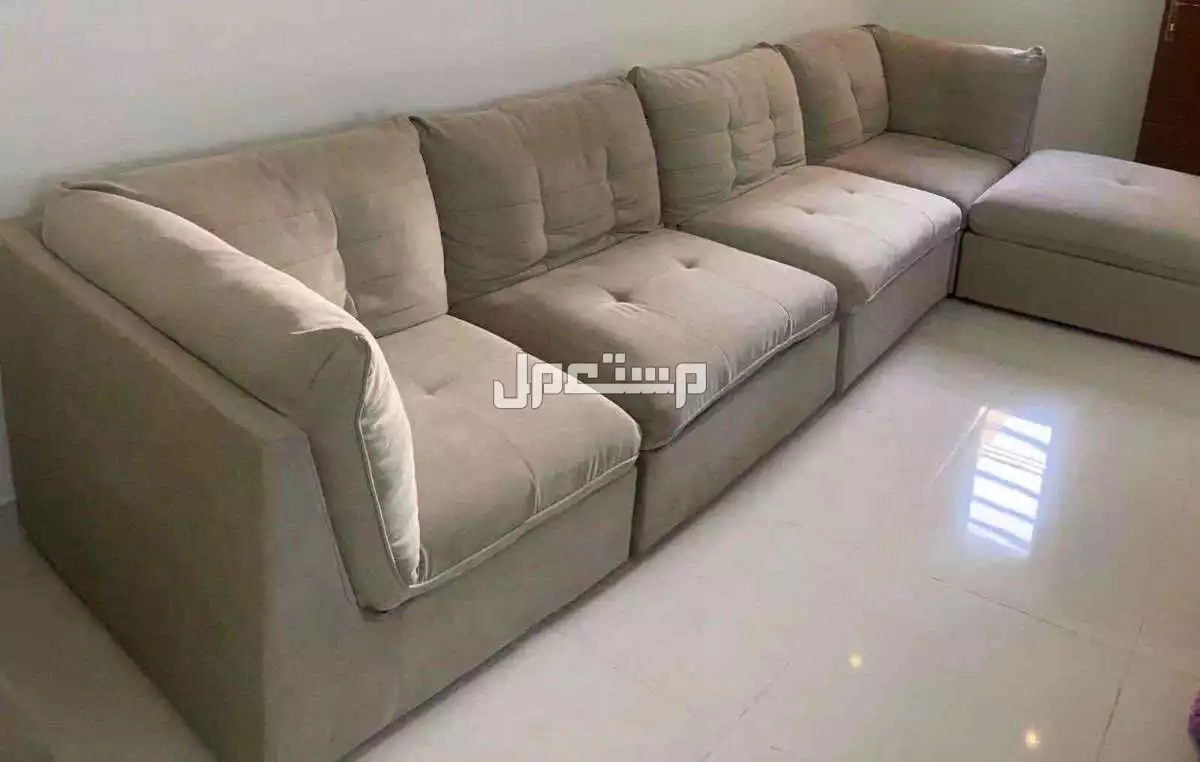 كنب للبيع في عنيزة بسعر ألف ريال سعودي