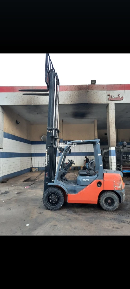رافعات شوكيه للإيجار جميع أنواعها واحجامها