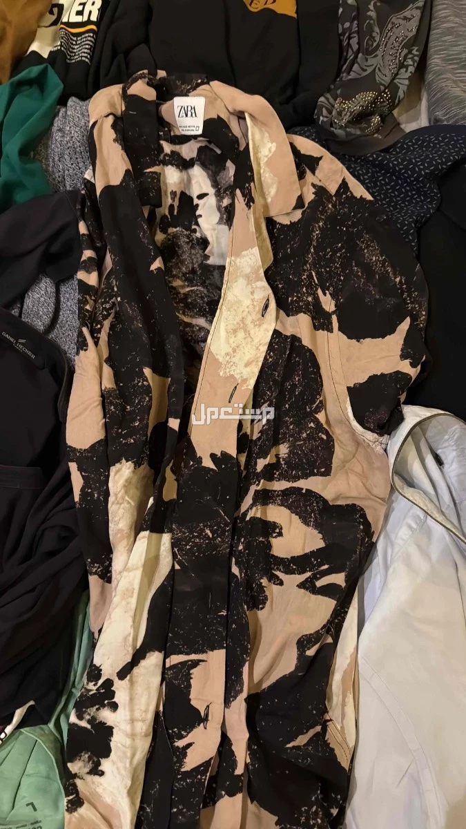 ملابس ماركات عالمية أصلية جديدة بأقل من ربع السعر مقاس 38 XL
