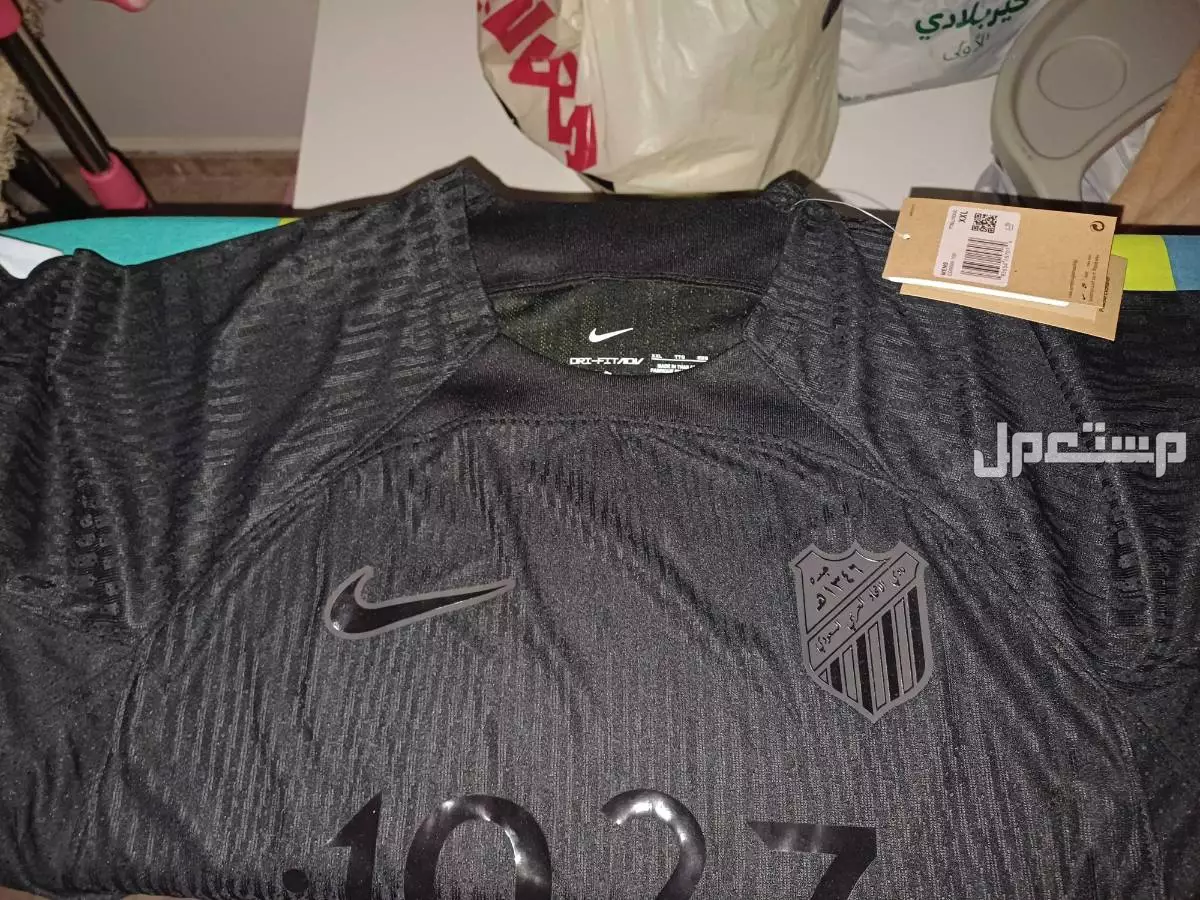 في في ينبع البحر بسعر 170 ريال سعودي تيشرت الإتحاد الأسود الداكن 
المقاس:XXL
جديد محد لبسه ولا مره والقماش 
فخم