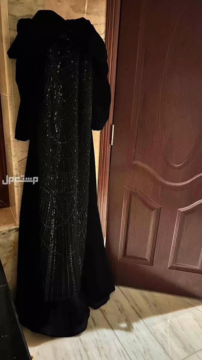 للبيع فستان زواج ما لبس الا مره واحده بسعر 1500