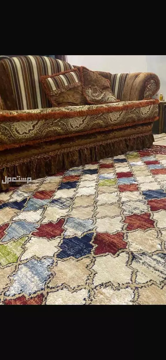 كنب يكفي 12 شخص مع ستاره سبب البيع بذا سعر لاني مستعجل الله يبارك للي ياخذه فرصه