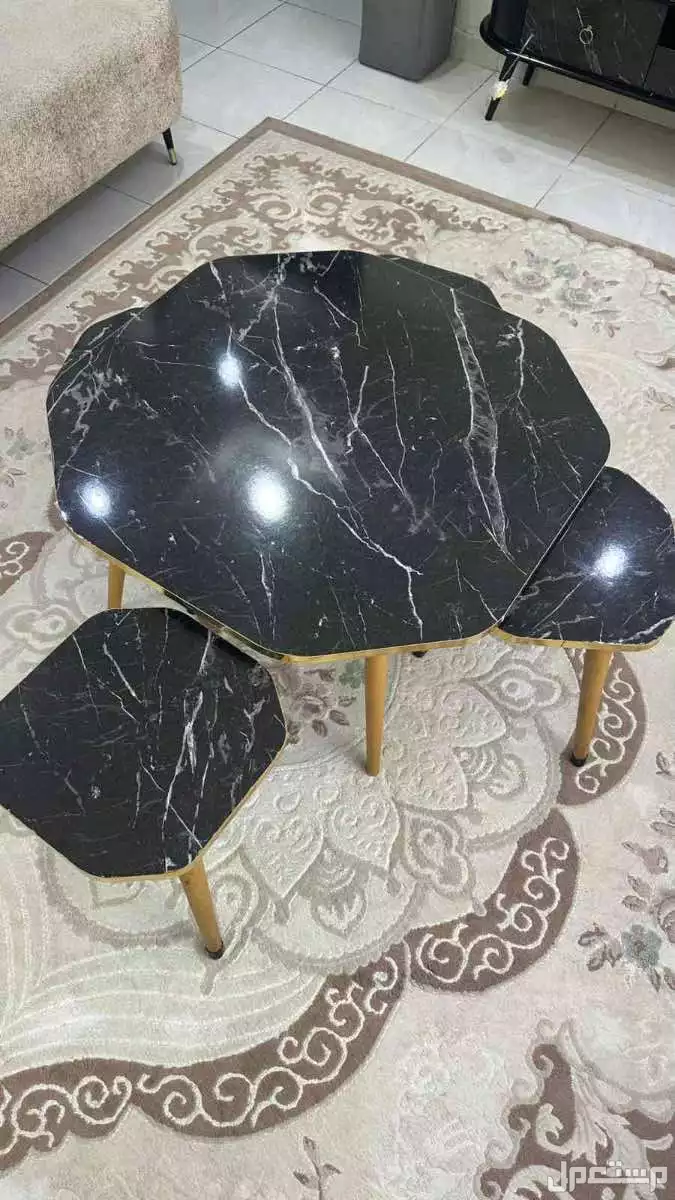 للبيع كنب وطاولات الموقع مكه الشوقيه