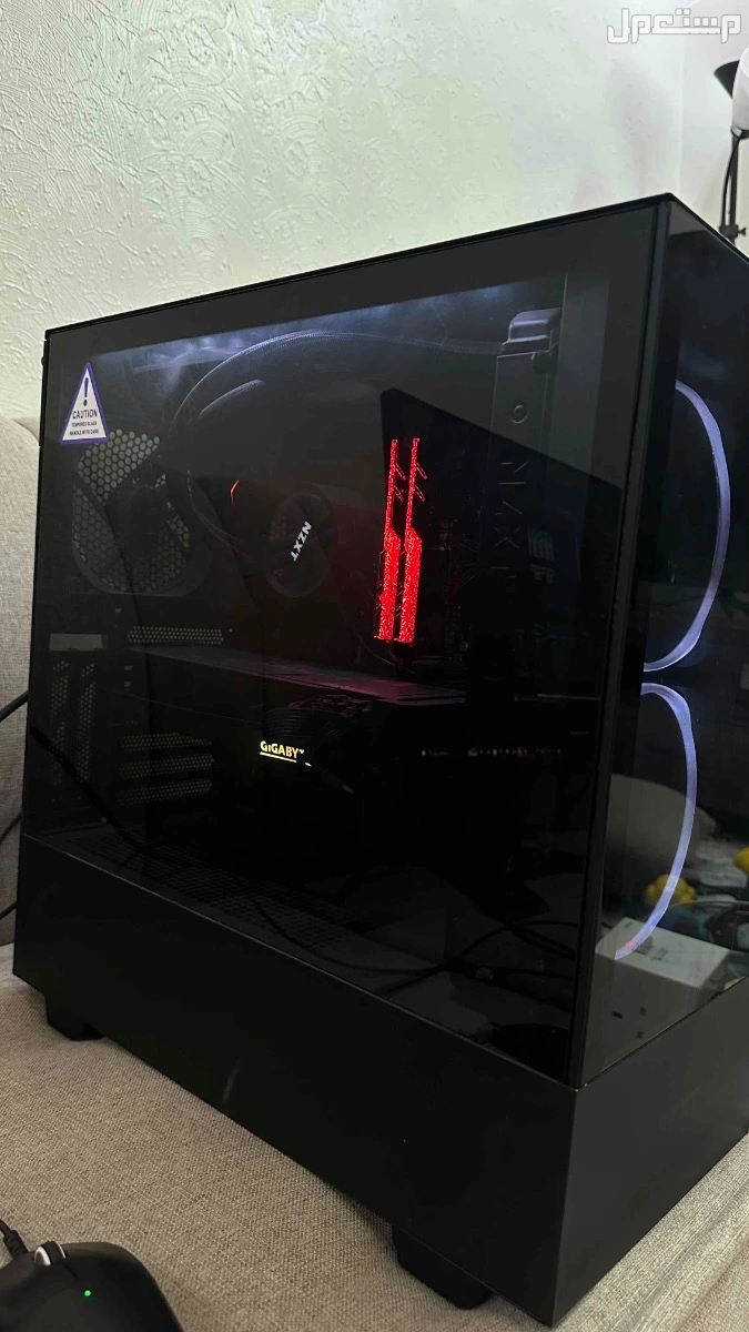 pc مع شاشة ألعاب+ماوس وكيبورد  في الرياض