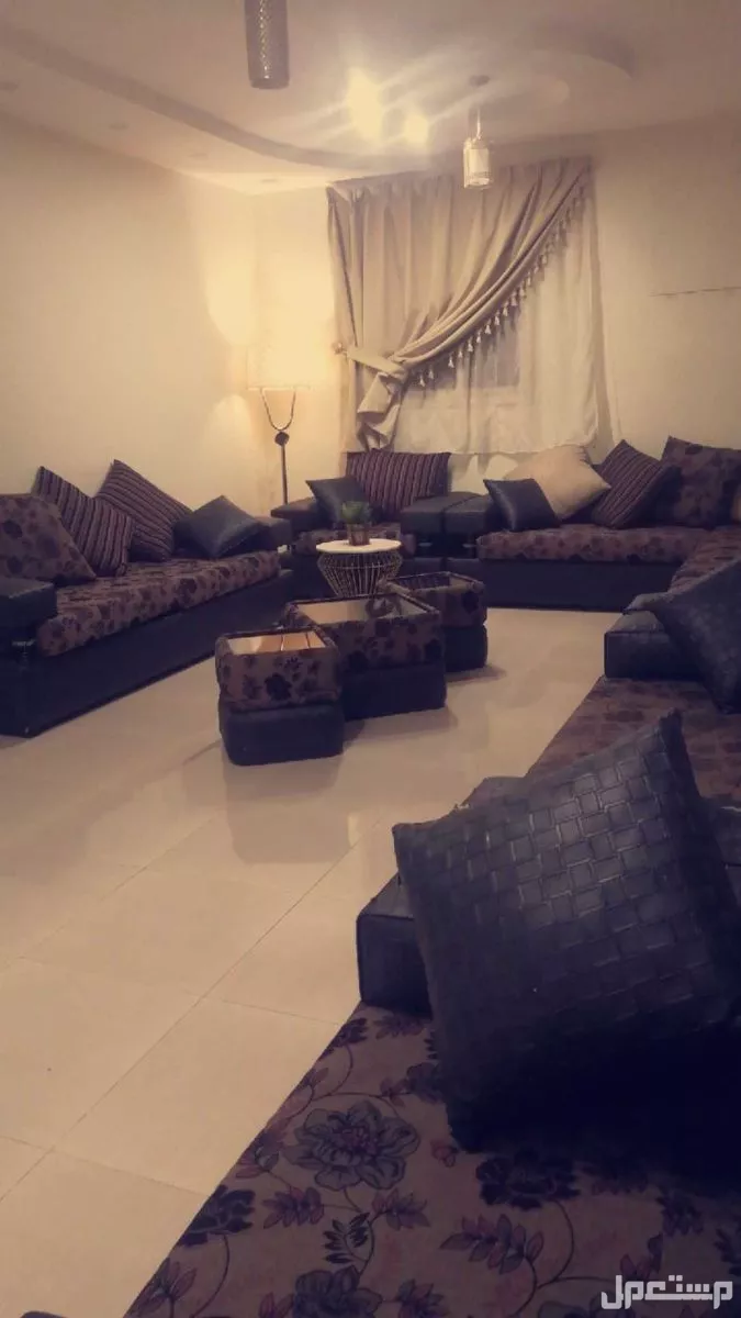 كنب مجلس تفصيل تركي بحالة جيدة في أبها