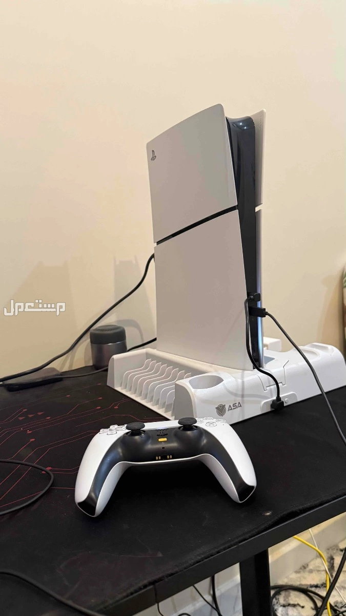 سوني وشاشه في جدة بسعر 2500 ريال سعودي