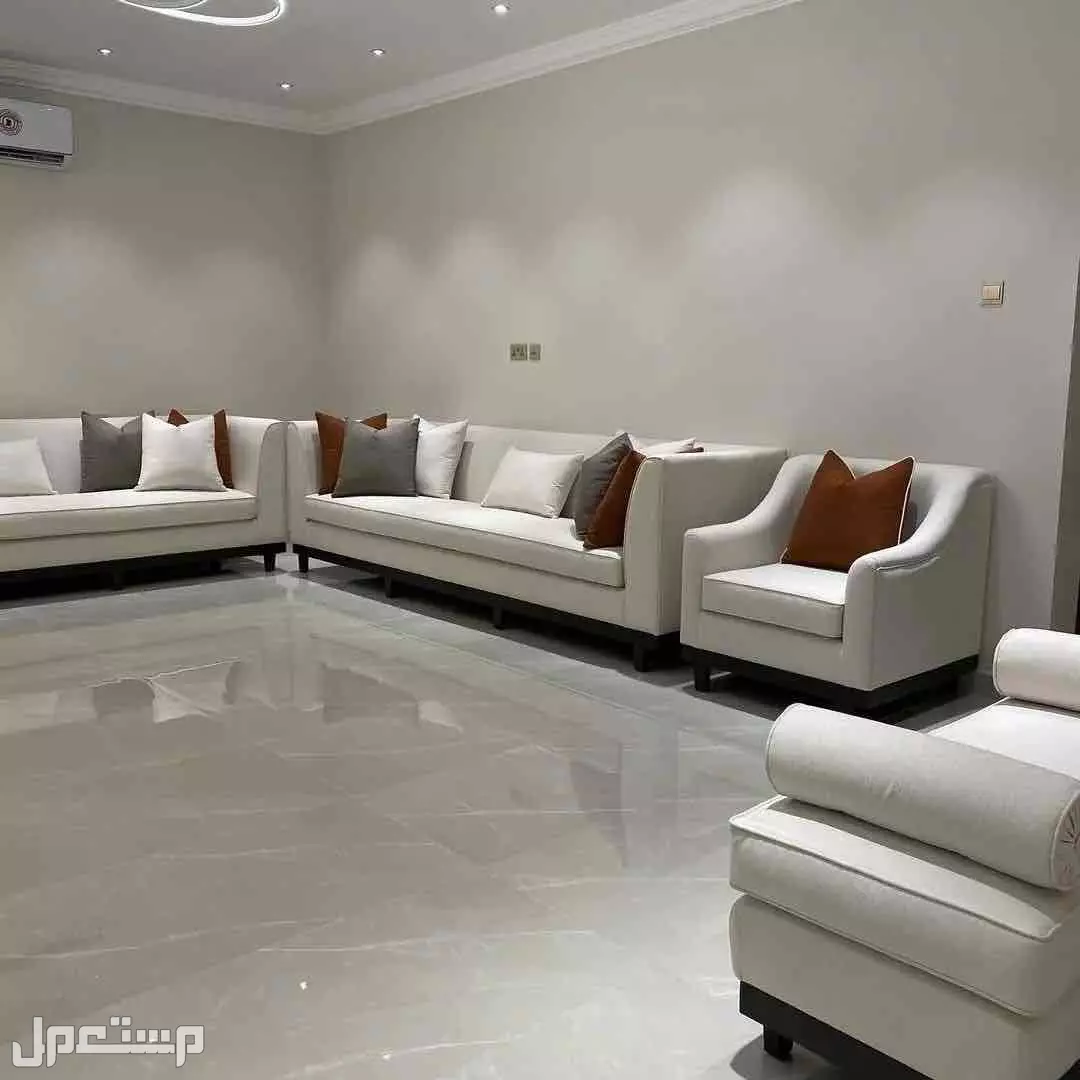 كنب تفصيل فاخر ومريح – سفنج رقم 1، تصميم أنيق وخشب متين