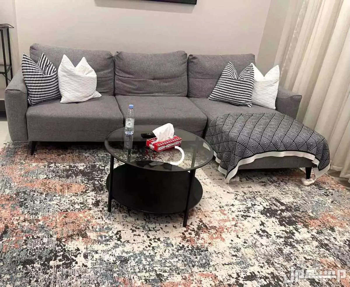 كنب رمادي من هوم سنتر زاويه ب900ريال