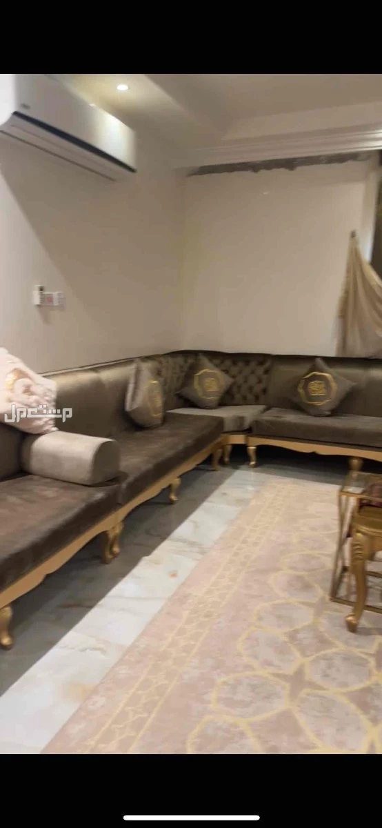 كنب مع الستارة مقاسه مقاس غرفة 5x5