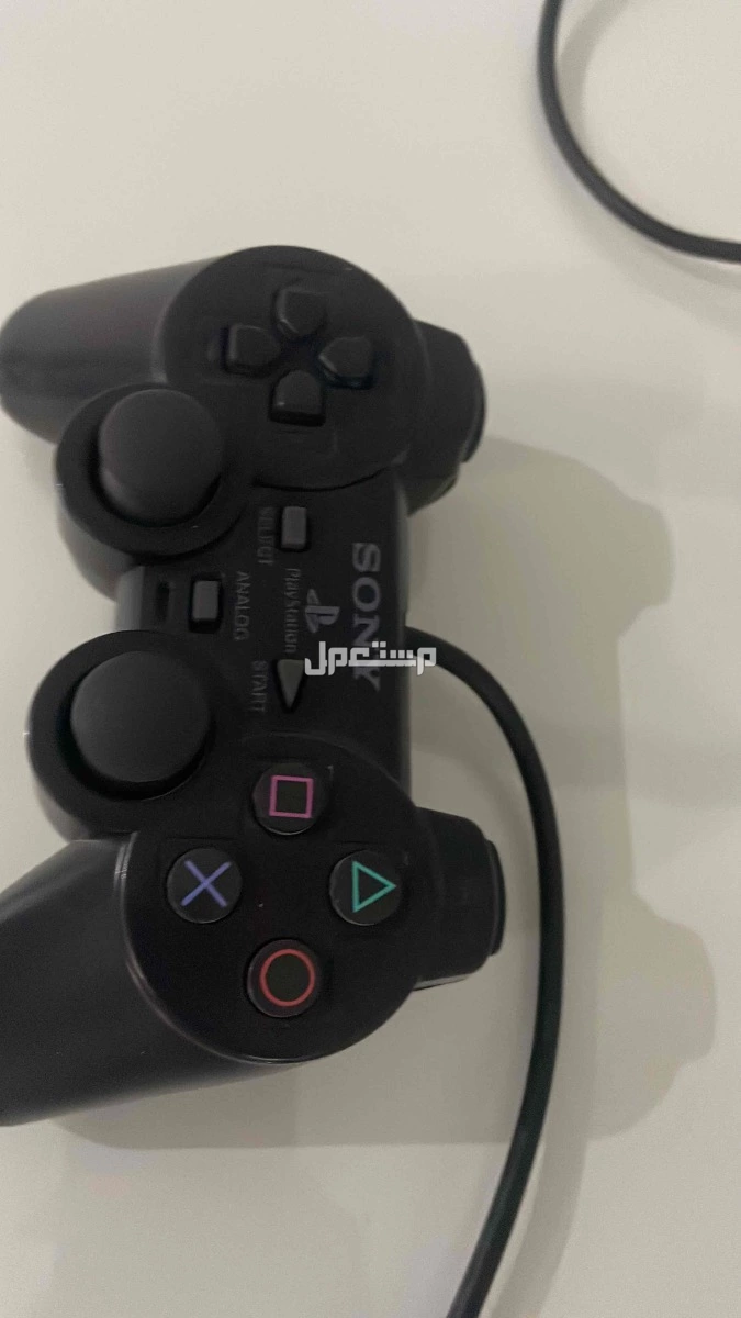 🎮 للبيع: بلايستيشن 2 معدل بدون عدسة – شغال على الفلاش فقط 🎮  السلام عليكم ورحمة الله، عندي جهاز بلايستيشن 2 معدل للبيع، نظيف وشغال بشكل ممتاز، بس ما فيه عدسة، يعني ما يشغل السيديات، يشتغل