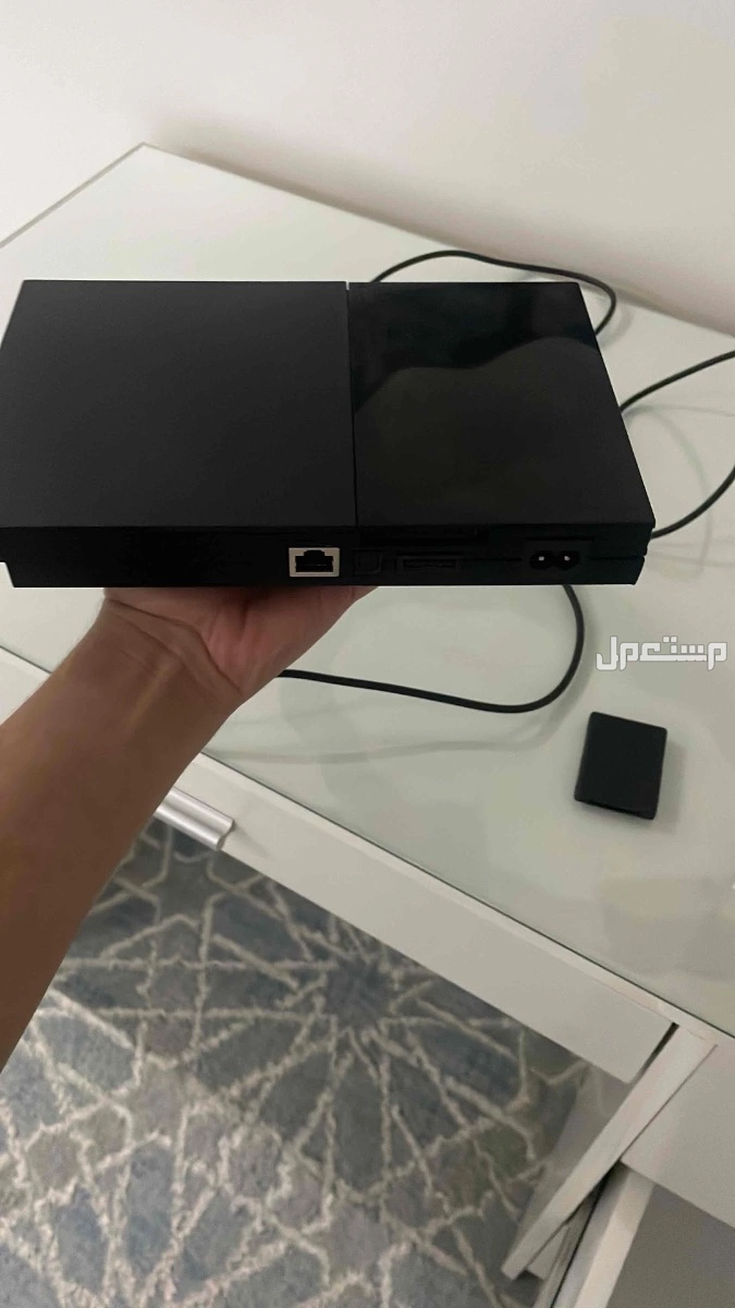 🎮 للبيع: بلايستيشن 2 معدل بدون عدسة – شغال على الفلاش فقط 🎮  السلام عليكم ورحمة الله، عندي جهاز بلايستيشن 2 معدل للبيع، نظيف وشغال بشكل ممتاز، بس ما فيه عدسة، يعني ما يشغل السيديات، يشتغل